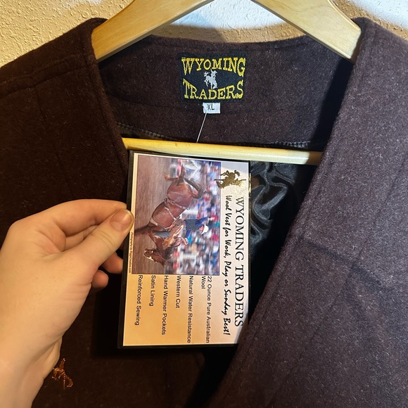 New Wyoming Traders Brown Wool Vest - Picture 3 of 6